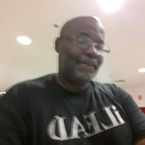 Meet your Posher, Kenneth